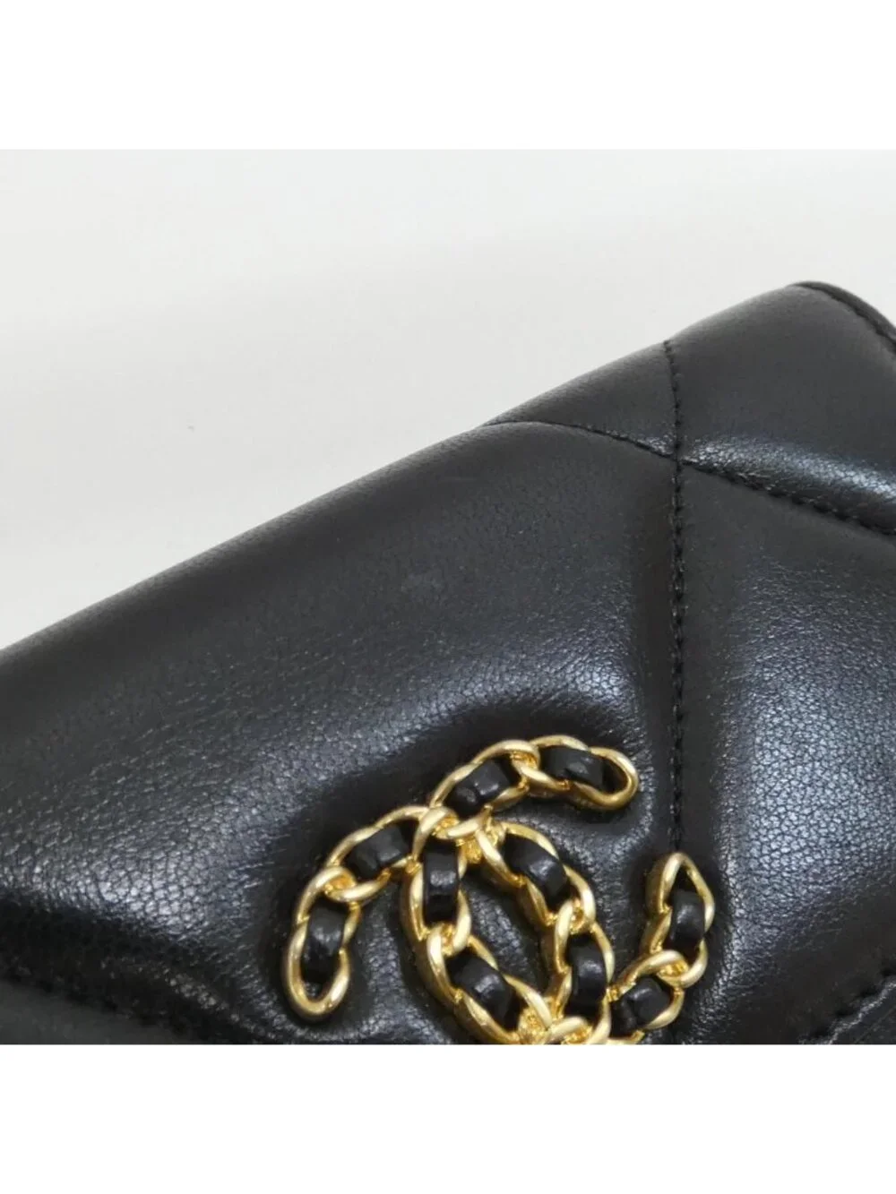 Chanel 19 Line Wallet